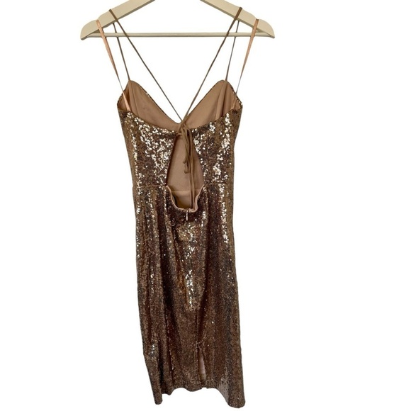 AAKAA GOLD SEQUIN OPEN BACK DRESS  SIZE SMALL - Picture 2 of 5